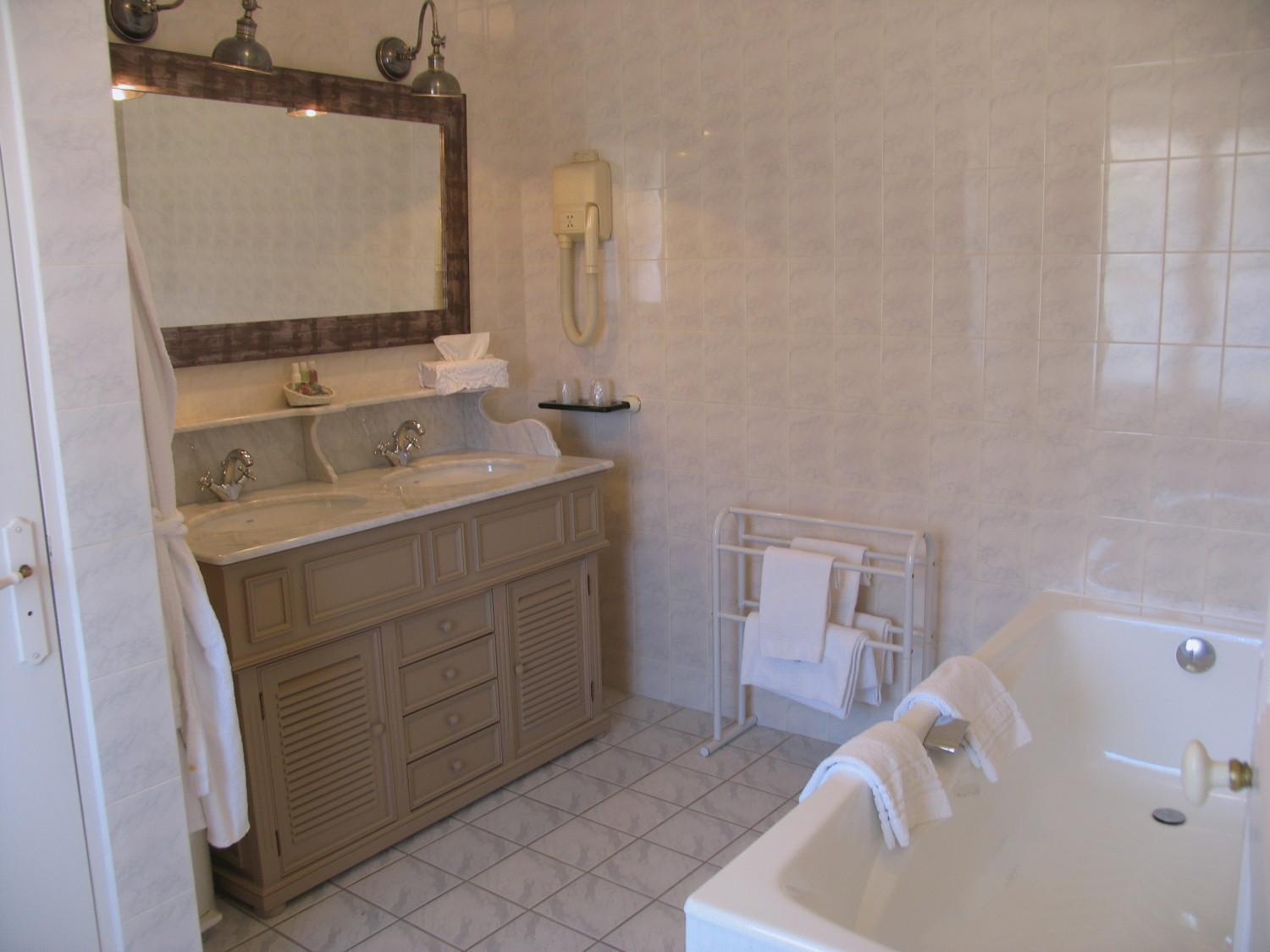 Hotel Villa Reine Hortense Dinard Esterno foto