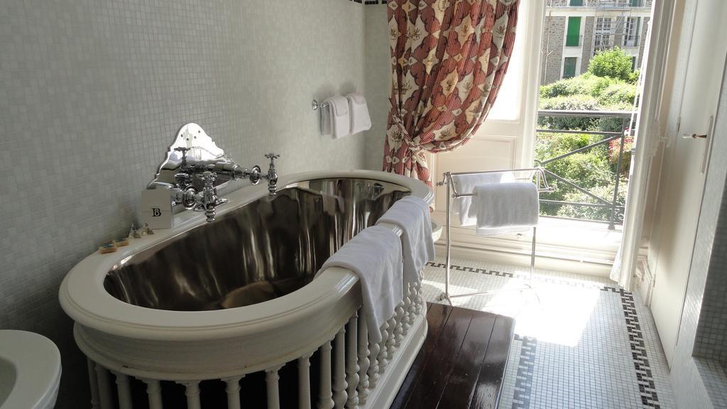 Hotel Villa Reine Hortense Dinard Camera foto